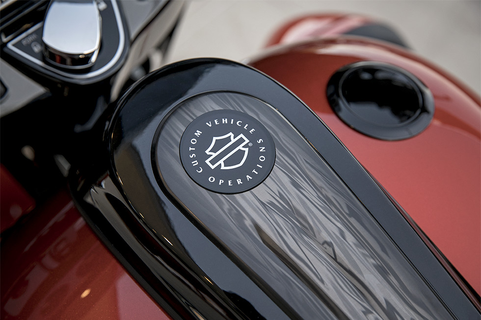 https://www.harleydavidsonpavia.com/wp-content/uploads/2017/03/harley-davidson-pavia-img-7-cvo-street-glide.jpg